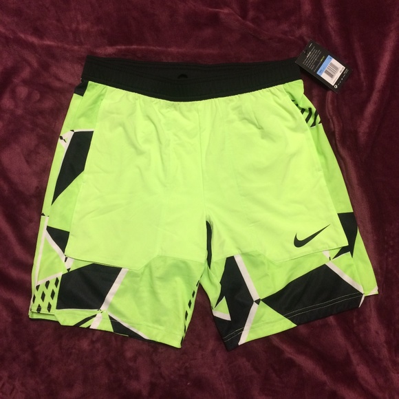 nike court dry 9 inch short